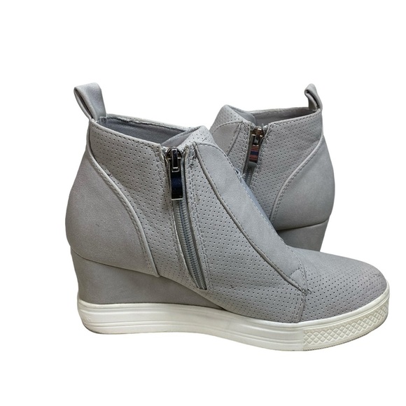 CCOCCI Zoey Wedge Sneaker Light Gray 7.5 Casual Side Zip Ankle Bootie - Picture 2 of 16